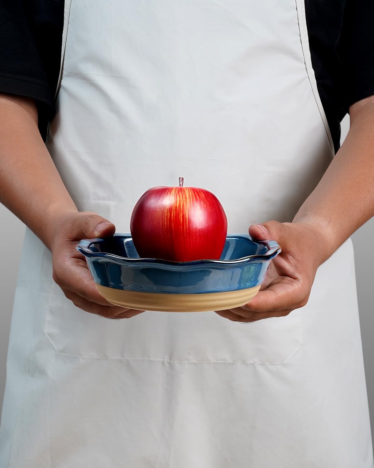 NUTRIUPS 6.5 Inch Ceramic Mini Pie Pans Set of 2, Pot Pie Baking Dishes, Small Pie Pans Oven Safe