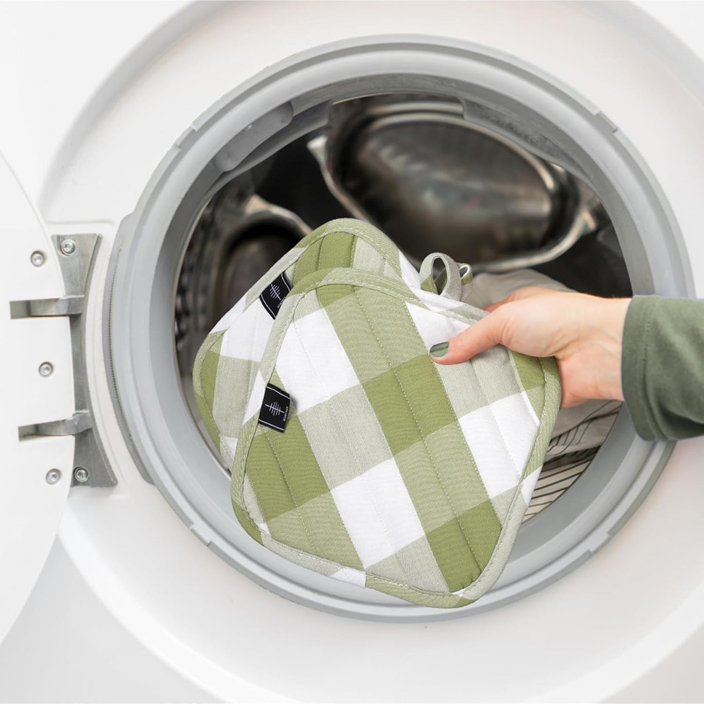 Cotton Pot Holders for Kitchen Heat Resistant Potholder Hot Pads Trivet Coaster Non-Slip Potholders Set for Cooking and Baking (2, Green Plaid, Square,8.27 in²)