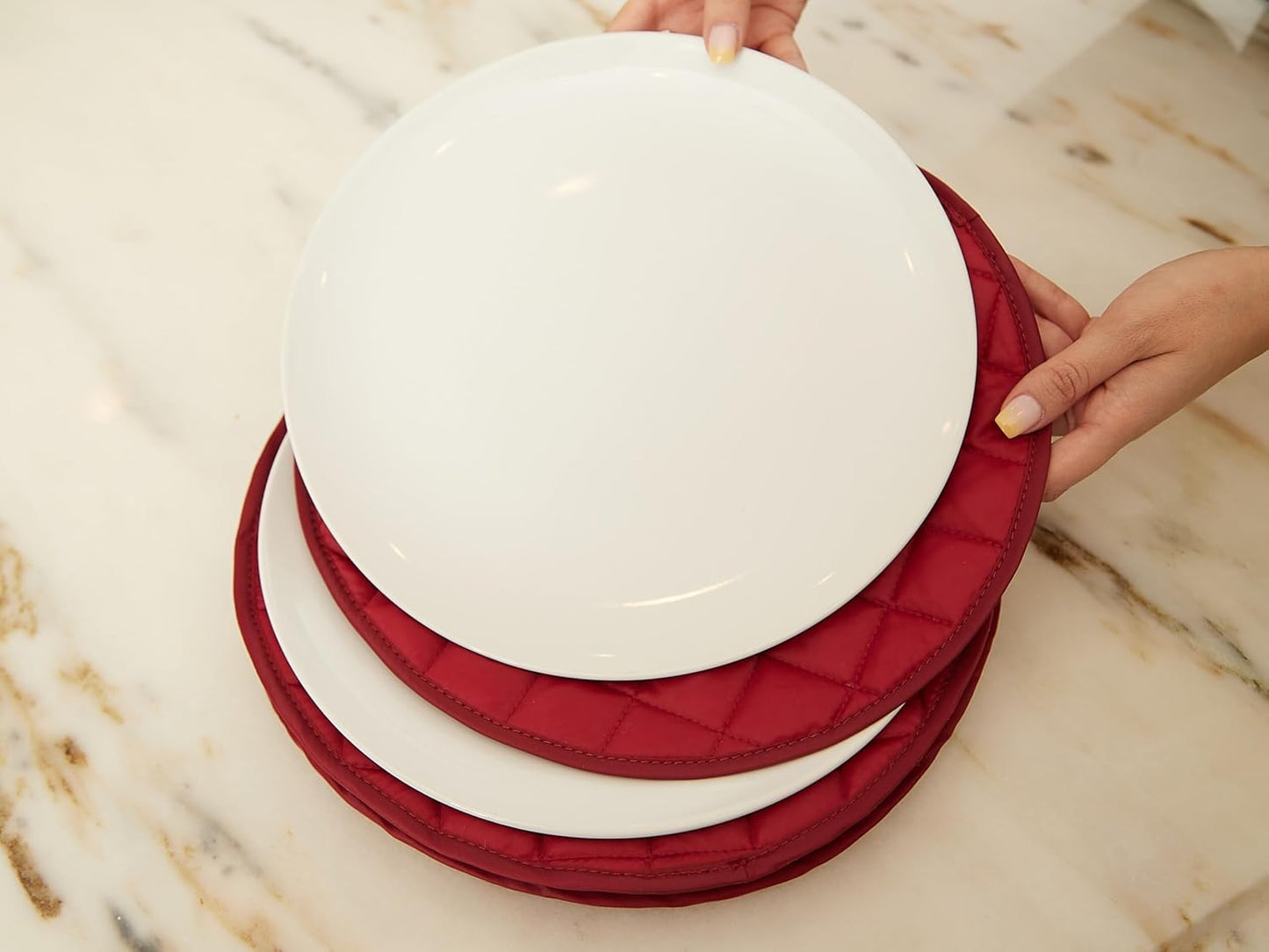 Covermates Keepsakes - Quilted Divider Set - Set of 4 - Scratch & Breakage Protection - Stain Resistant - Machine Washable - China Storage, Red