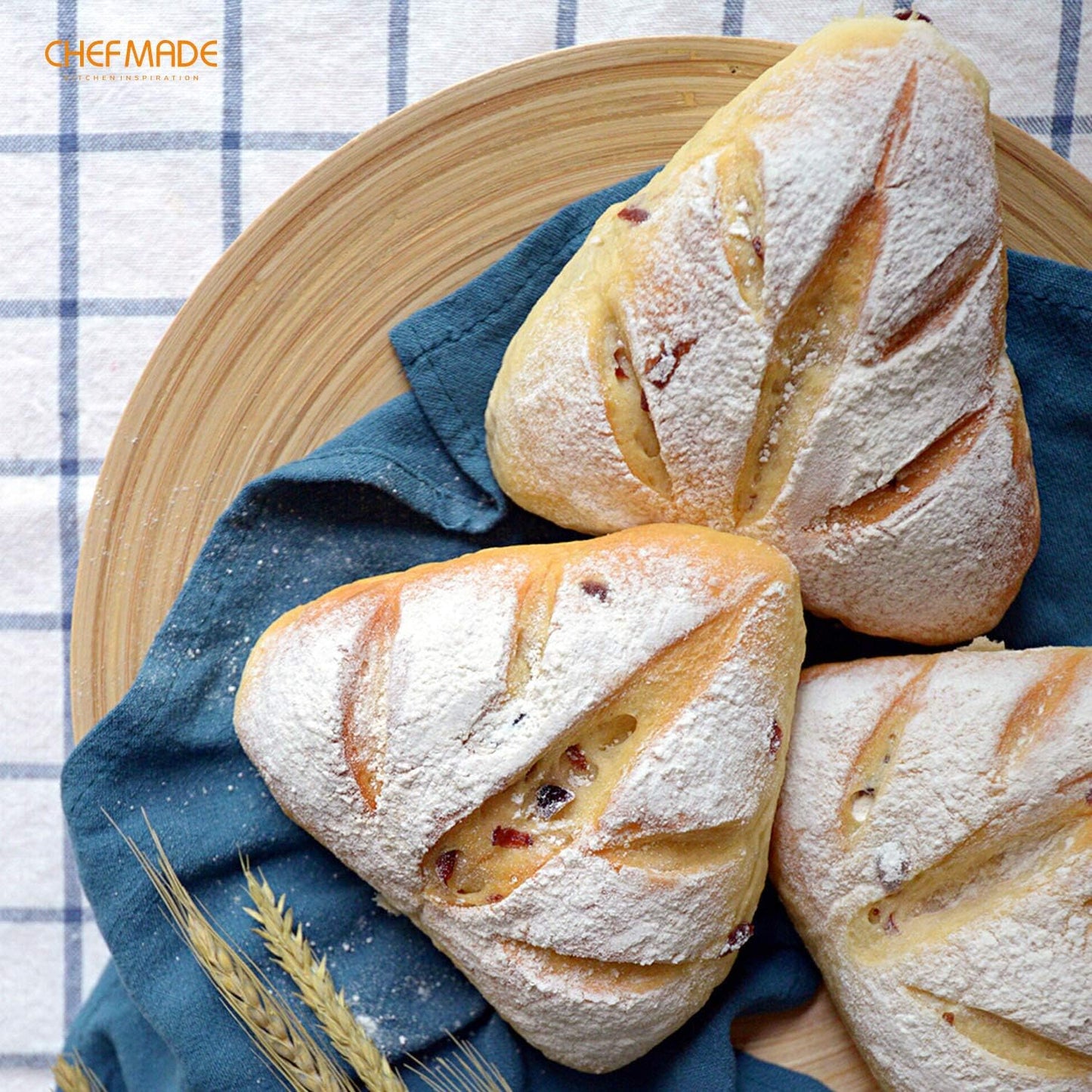 CHEFMADE 15-Inch Baking Sheet Pan, Non-Stick Carbon Steel Rimmed Cookie Sheet Pan for Oven Roasting Meat Bread Jelly Roll Battenberg Pizzas Pastries 10.6" x 15.6" x 1" (Champagne Gold)