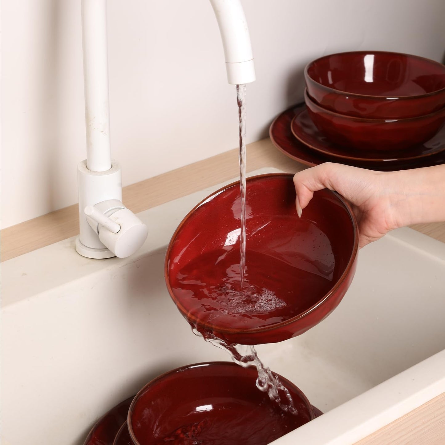 vicrays Ceramic Salad Bowls Set for Kitchen, Serving - 32 Ounce Soup Bowls, Pasta Bowls, Chip Resistant, Dishwasher Microwave Safe, Large, Fluted, Stoneware, Set of 6 (Cherry Red)