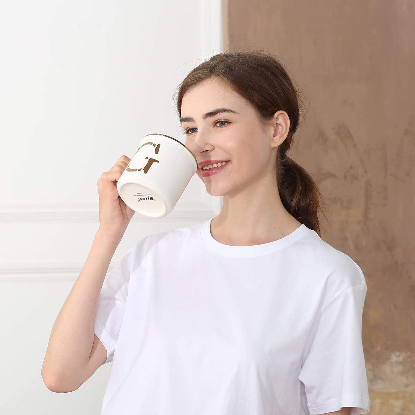 Miicol Ceramic Coffee Mug 16 oz, Monogram Coffee Cup, Golden Initial Tea Mug, Personalized Tea Cup, Unique Gift, Large Mug for Home, Office, Letter R