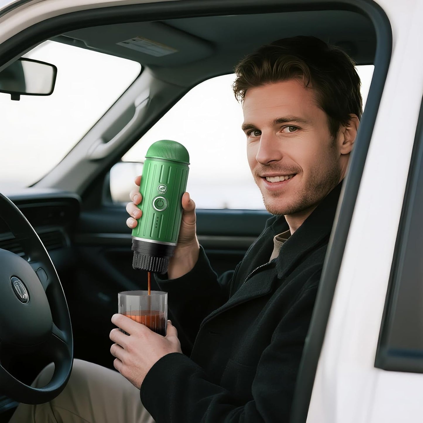 Rich Crema Portable Electric Espresso Coffee Maker, Fast self-heating 2 IN 1 Extraction System Espresso Machine, Support Ground Coffee and NS capsule, for Travel、Car、Hiking、Climbing（Green）