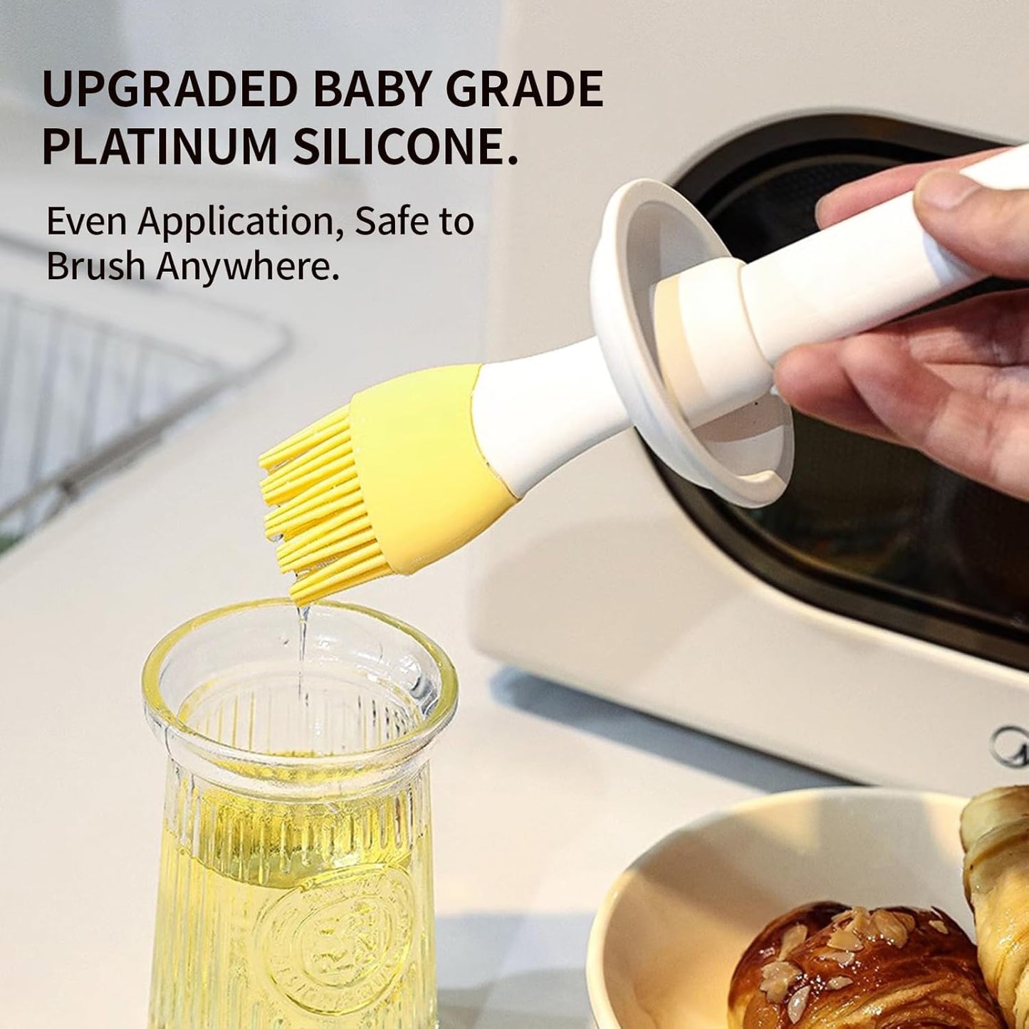 Oil Dispenser with Brush - Glass Olive Oil Dispenser for Kitchen, 3 IN 1 Oil Brush for Cooking with Bottle Silicone Basting Vinegar Sauce BBQ Grill Frying (Brown/Green)