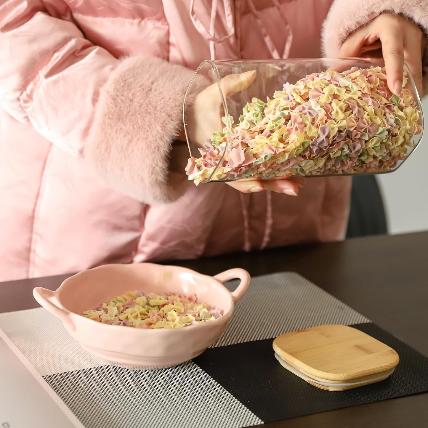 50oz Glass Food Storage Jars Set of 6,Glass Storage Containers Clear Glass Food Canister with Bamboo Lid Airtight For Serving Tea, Coffee, Flour, Sugar, Candy, Cookie, Spice and More (Square)