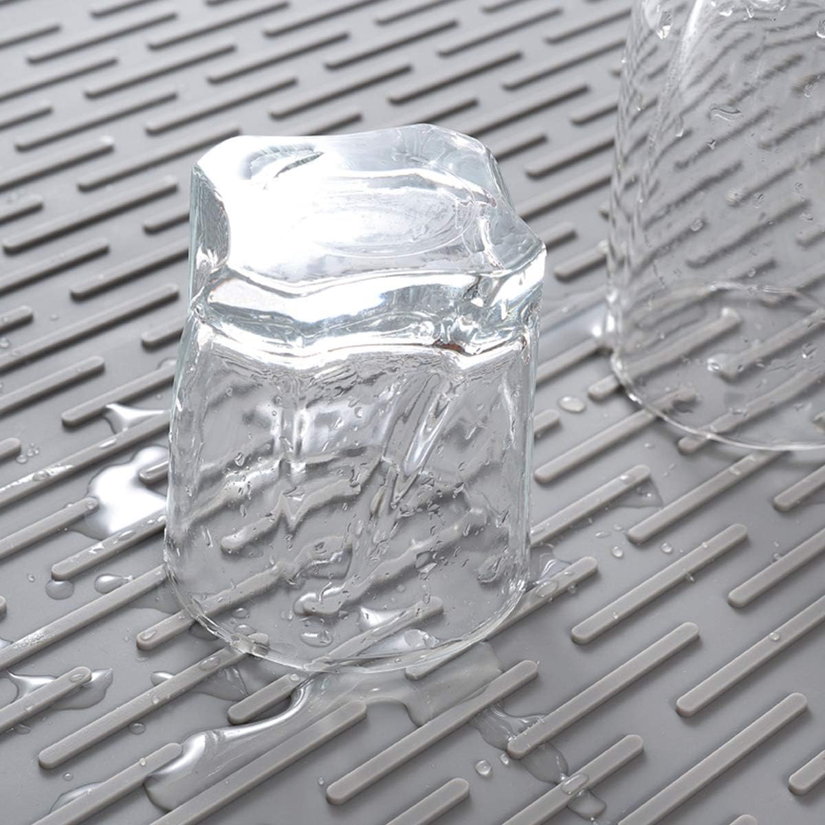 Silicone Dish Drying Mat for Multiple Usage,Easy clean,Eco-friendly,Super Sturdy Silicone Dish Drying Mat and Trivet, Dishwasher Safe, Heat Resistant (Gray, L 17.7×15.7inch)