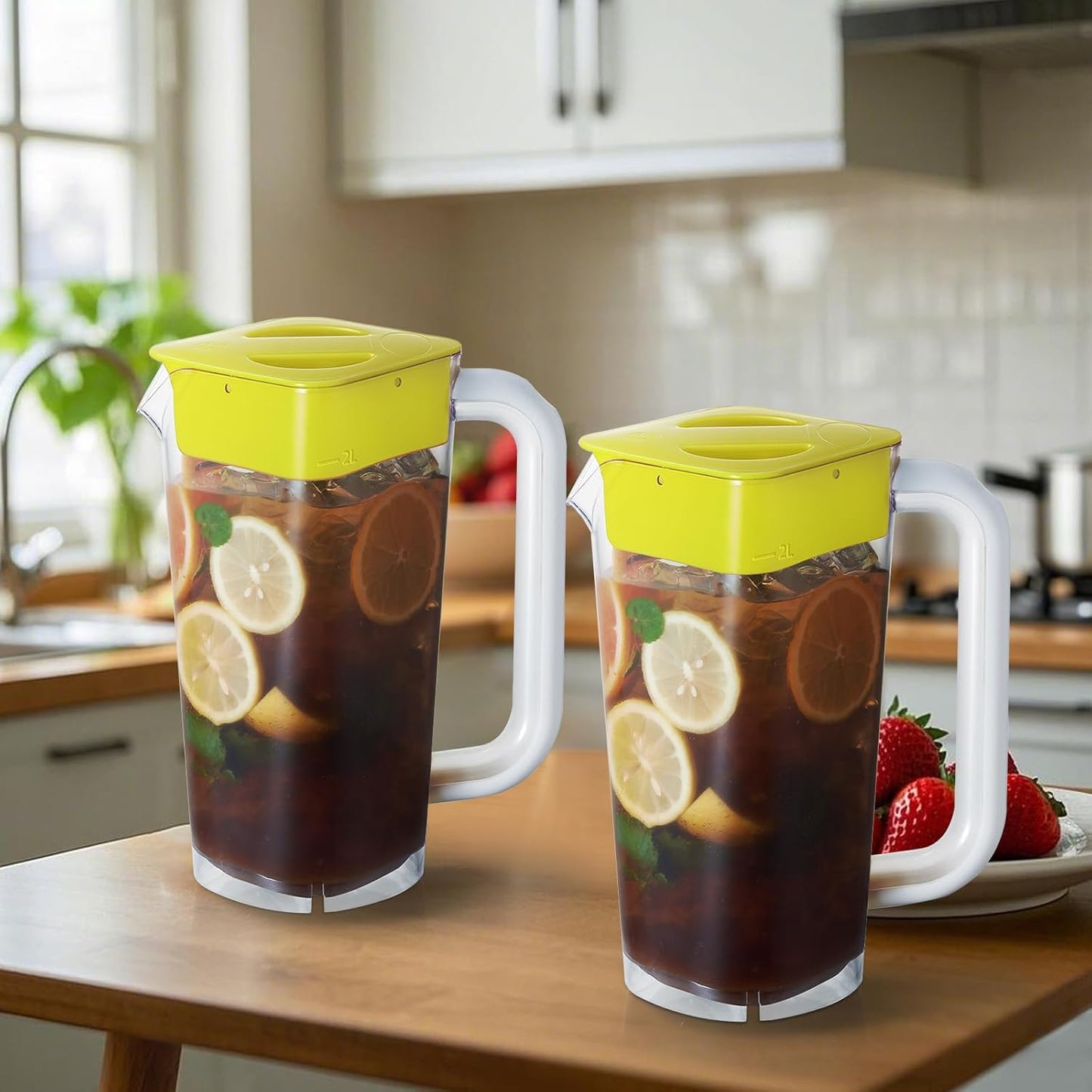 CURTA 2 Pack 2 Liters/68 oz Plastic Square Pitcher with Lid & Handle for Kitchen,ICED JUICE and Coffee Carafe Beverage Serveware, Acrylic Water Jug for Hot/Cold Drinks&lemonade
