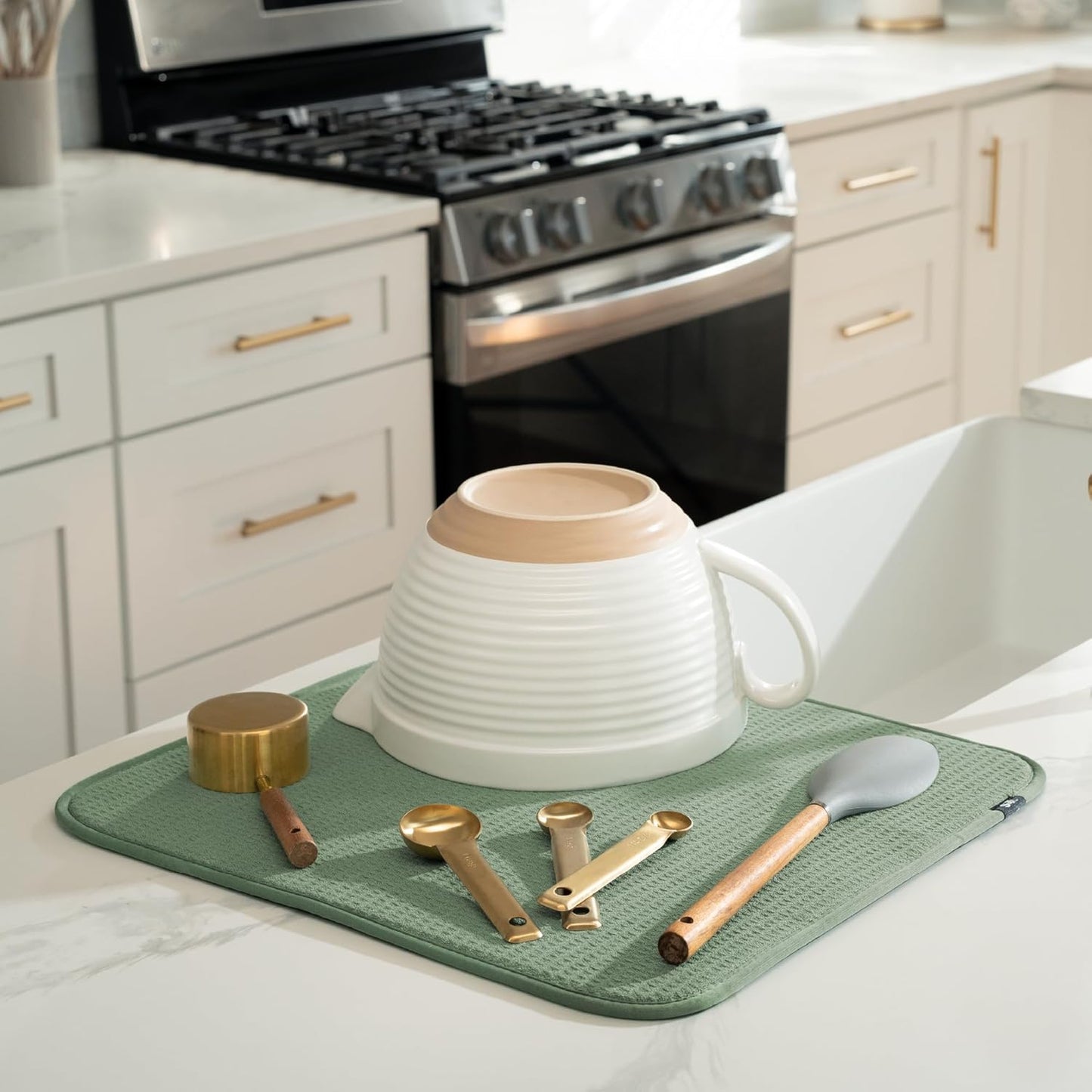 S&T INC. Dish Drying Mat, 16” x 18”, Absorbent Microfiber Kitchen Counter Mat, Dish Drying Pad for Dishes, Utensils, Pots and Pans, Large, Sage Green