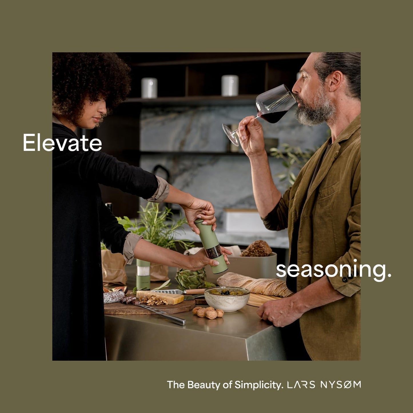 LARS NYSØM Salt and Pepper Grinder Set Manual, Stainless Steel Salt and Pepper Mills with Adjustable Ceramic Grinder I Design Spice Shakers (Almond Beige)