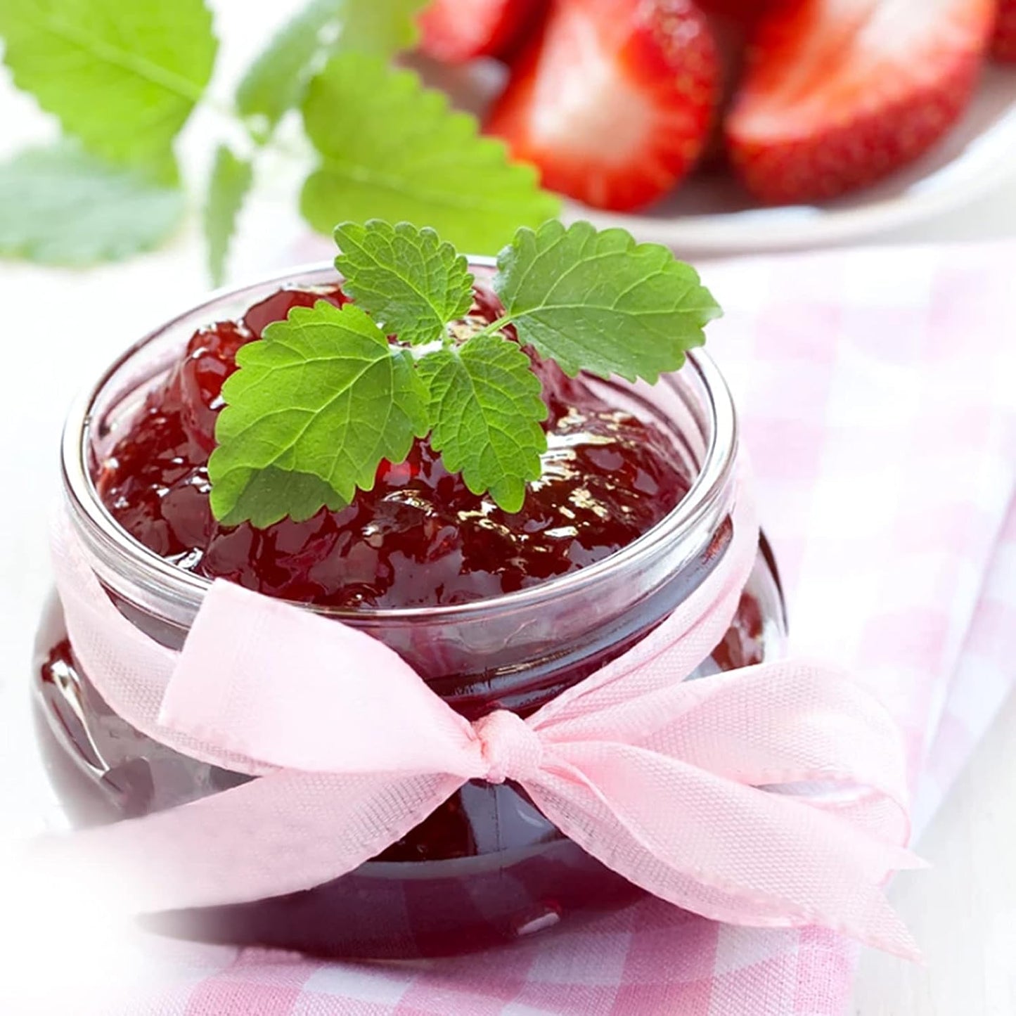 BETROME 4 oz Mason Jars, 24 Pack 120ml Glass Canning Jars with Regular Mouth Lids, Glass Jars Storage Containers for Overnight Oats, Jam, Jelly,Honey, Beans, Spice, Wedding Party Favors, Shower Favors