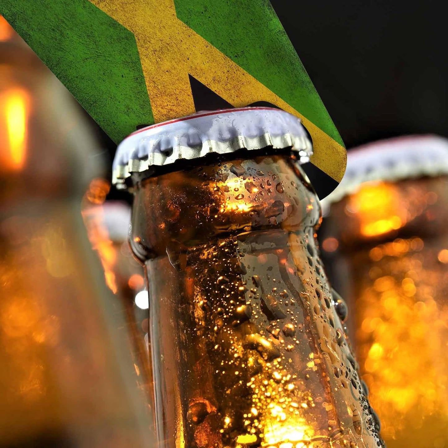 Jamaican Flag Stainless Steel Bottle Opener Vintage Geometry Texture Design Black Green Triangle Gold Stripe Flat Beer Bottle Opener Keychain for Home Kitchen Bar Restaurant Party Gift