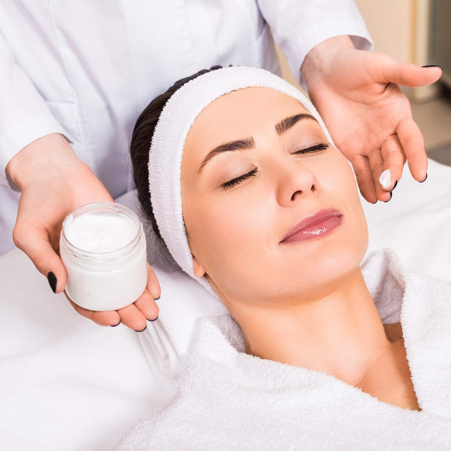 SATINIOR 6 Pack 2 oz Plastic Jars Containers with Lids Wide-mouth Refillable Leakproof Reusable Round Empty Jars for Travel Cosmetic Dry Food Spice Candy Cookie Home Kitchen Organizing(Black)