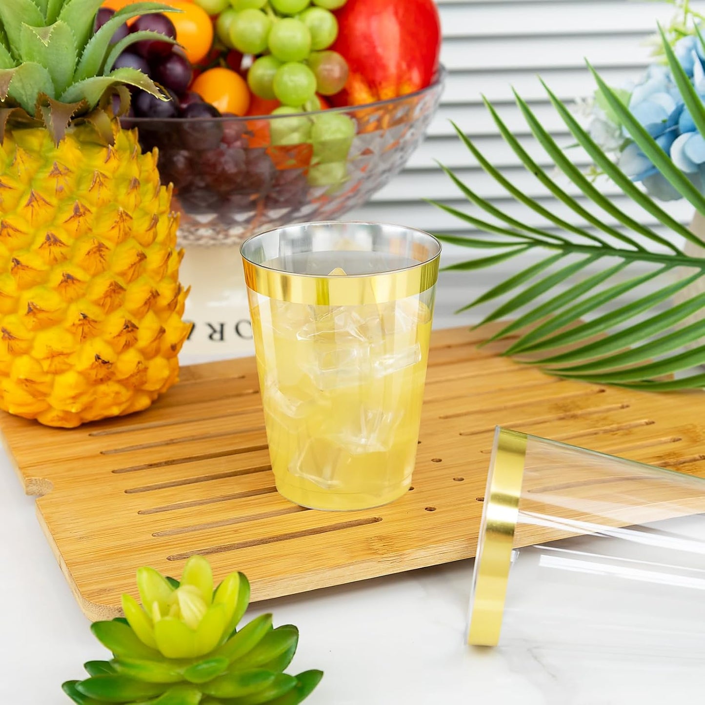 I00000 60PCS Gold Plastic Cups, 10 oz Clear Disposable Cups with Golden Trim, Heavy-Duty Disposable Hard Plastic Wine Glasses Cocktail Glasses Perfect for Wedding & Party
