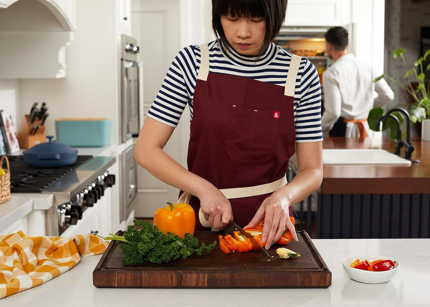 Sonder Los Angeles, Made in USA, Large Thick End Grain Walnut Wood Cutting Board with Non-Slip Feet, Juice Groove for Kitchen 20x15x1.5 in (Gift Box Included)