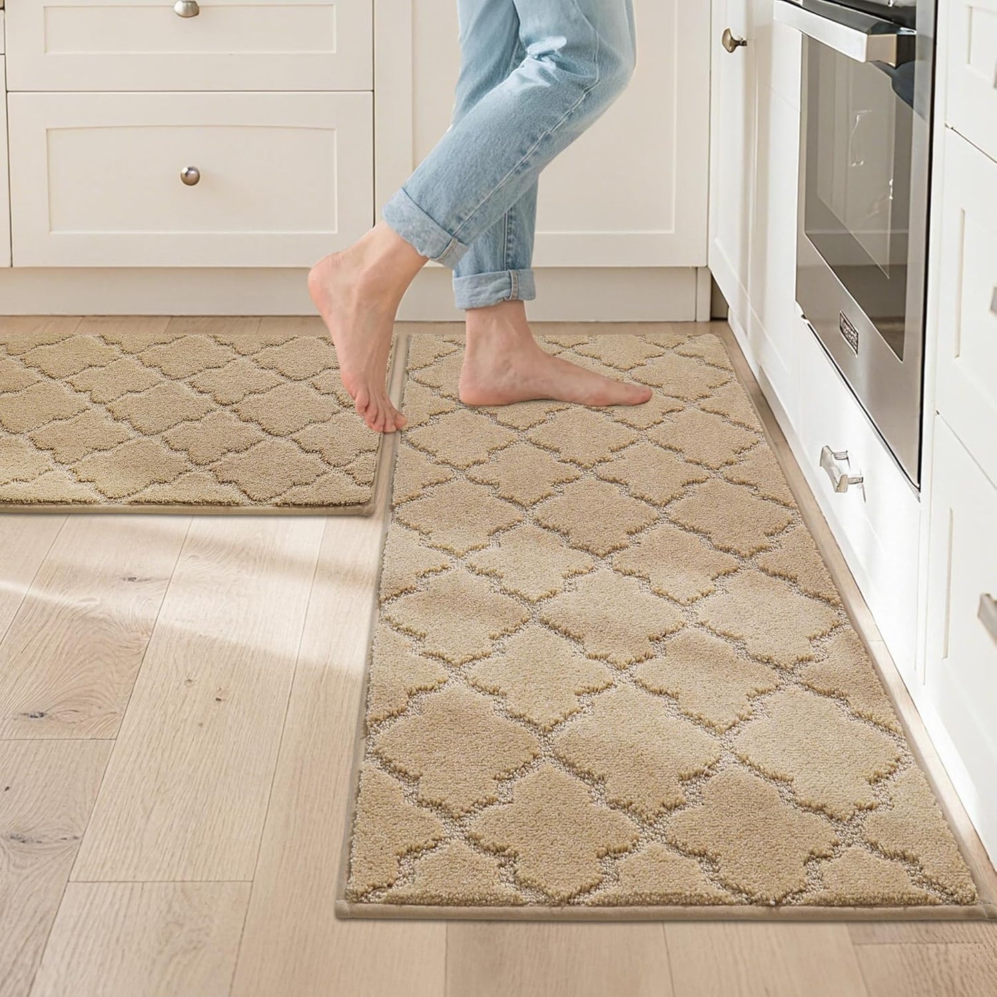 JSEI Kitchen Rugs, Non-Slip Kitchen Mats for Floor, Soft Washable Absorbent Kitchen Mats 2 Pieces, Kitchen Carpet Runner with TPR Backing, Polyester, 20”x32”+20”x48”, Beige