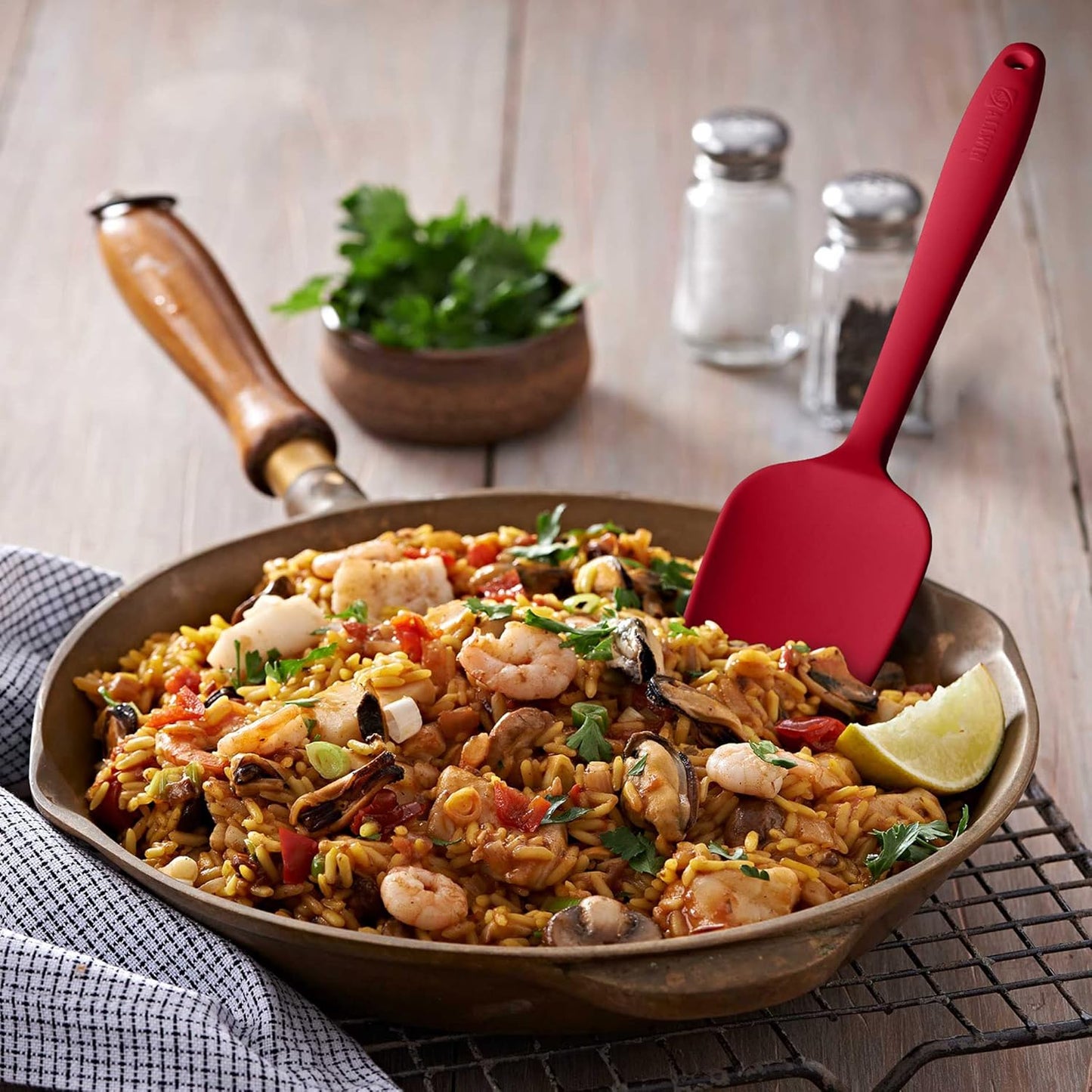 Silicone Spatula 3-piece Set, Ergonomic Handle High Heat-Resistant Spatulas, Non-stick Rubber Spatulas with Stainless Steel Core, Wine Red