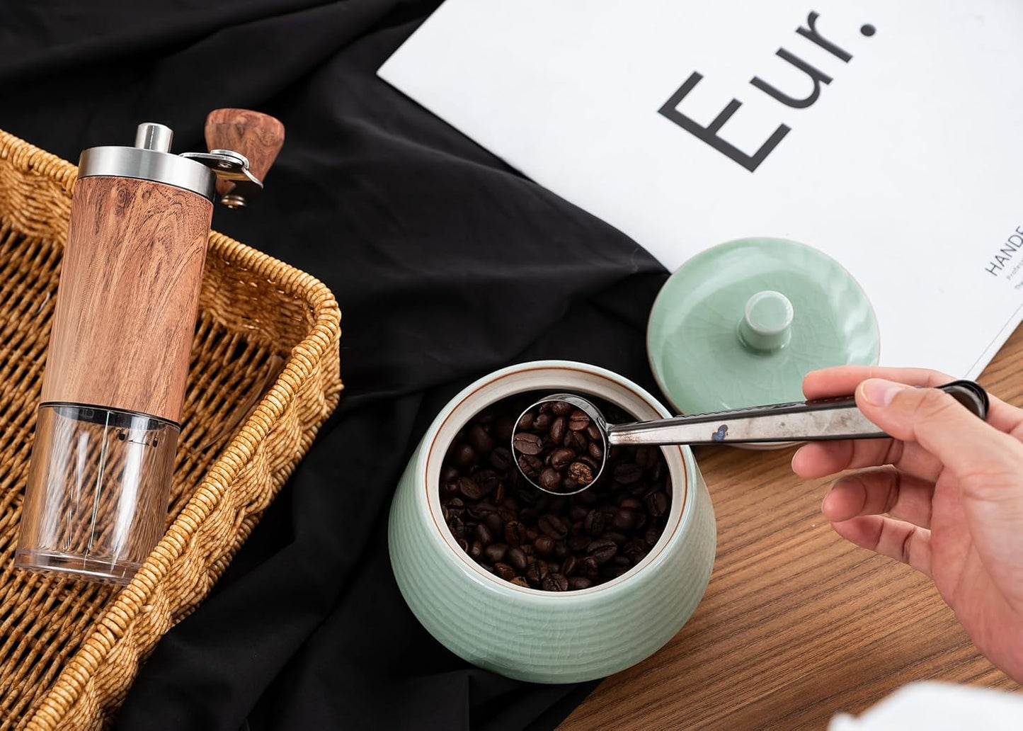 Retro Kitchen Ceramic Canister, 13.53 FL OZ (400 ML) Vintage Food Storage Jar for Tea, Coffee Beans, Herb, Candy, Spices, Nuts (Green(ICE))