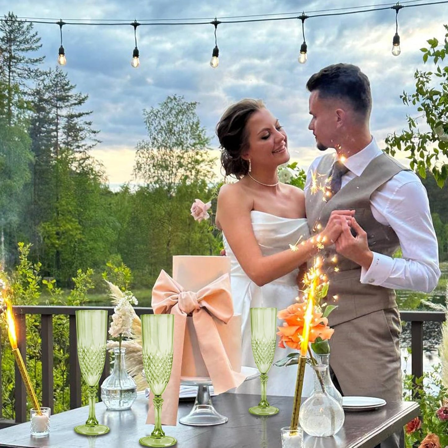 Plastic Champagne Flutes, 12PCS Green Plastic Wine Glasses Goblets Reusable Champagne Flute for Weddings, Bachelor Parties, Toasting, and Events(12, Green)