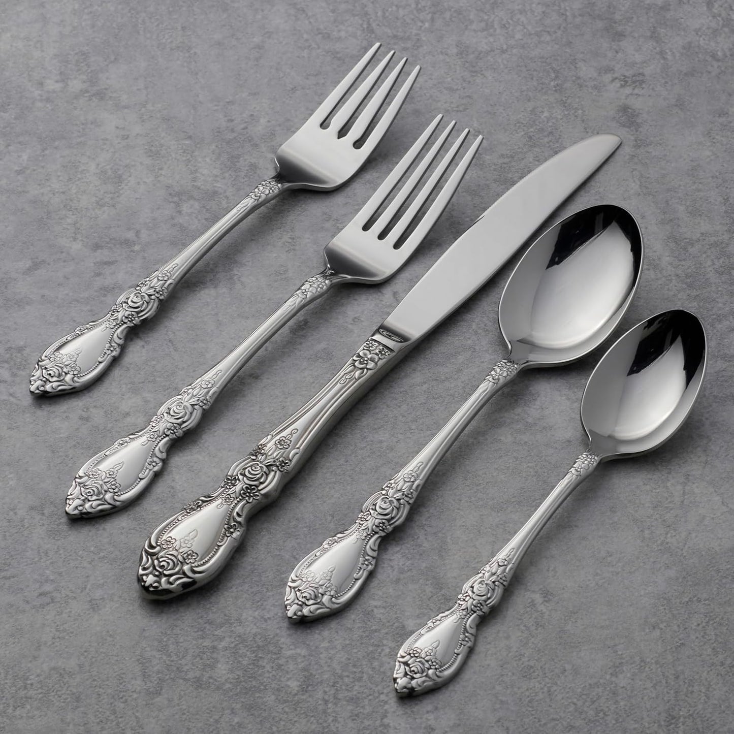 Oneida Wordsworth Flatware 45 pieces (Service for 8)