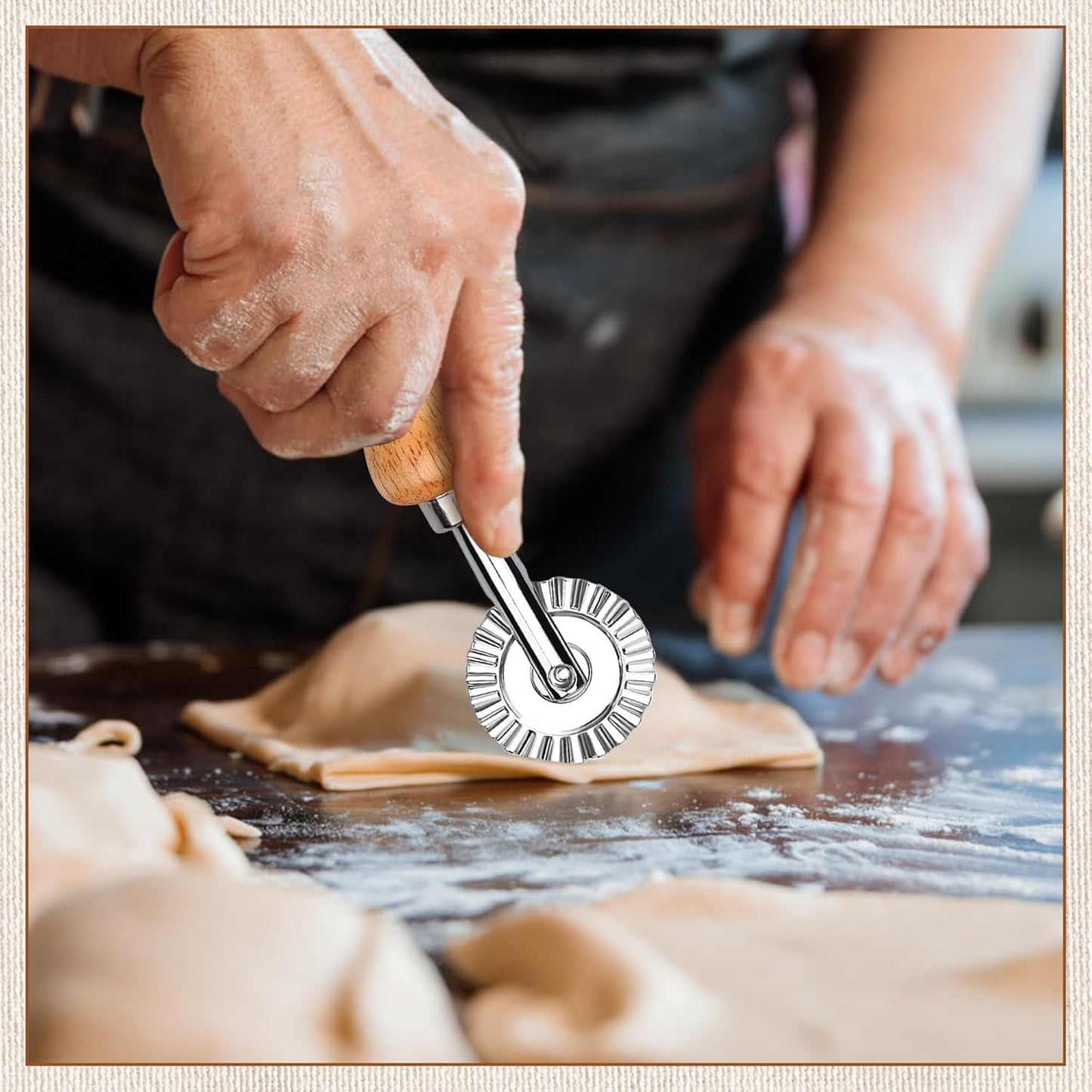 Short Handle Small Cutter Wheel - Exquisite Wooden Handle, Perfect for Pasta, Pizza, Ravioli, Cookie - Versatile Crinkle and Pastry Cutter for Effortless Slicing