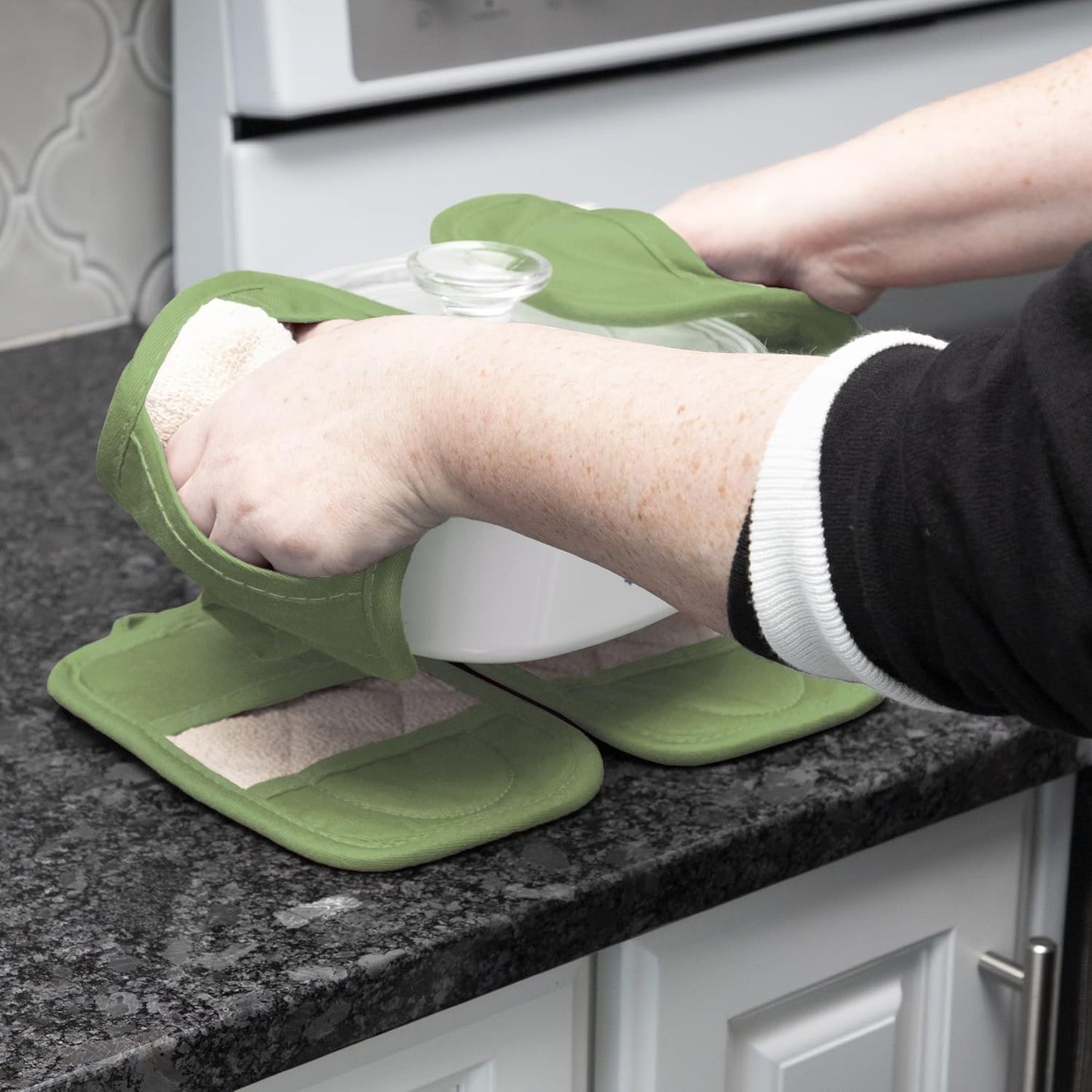 Ritz Premium Pot Holders & Heating Pads (4-Pack), 8.5" x 5.5", Heat Resistant, 100% Cotton Terry-Looped Pocket, for Kitchen and Barbeque, Cactus Green