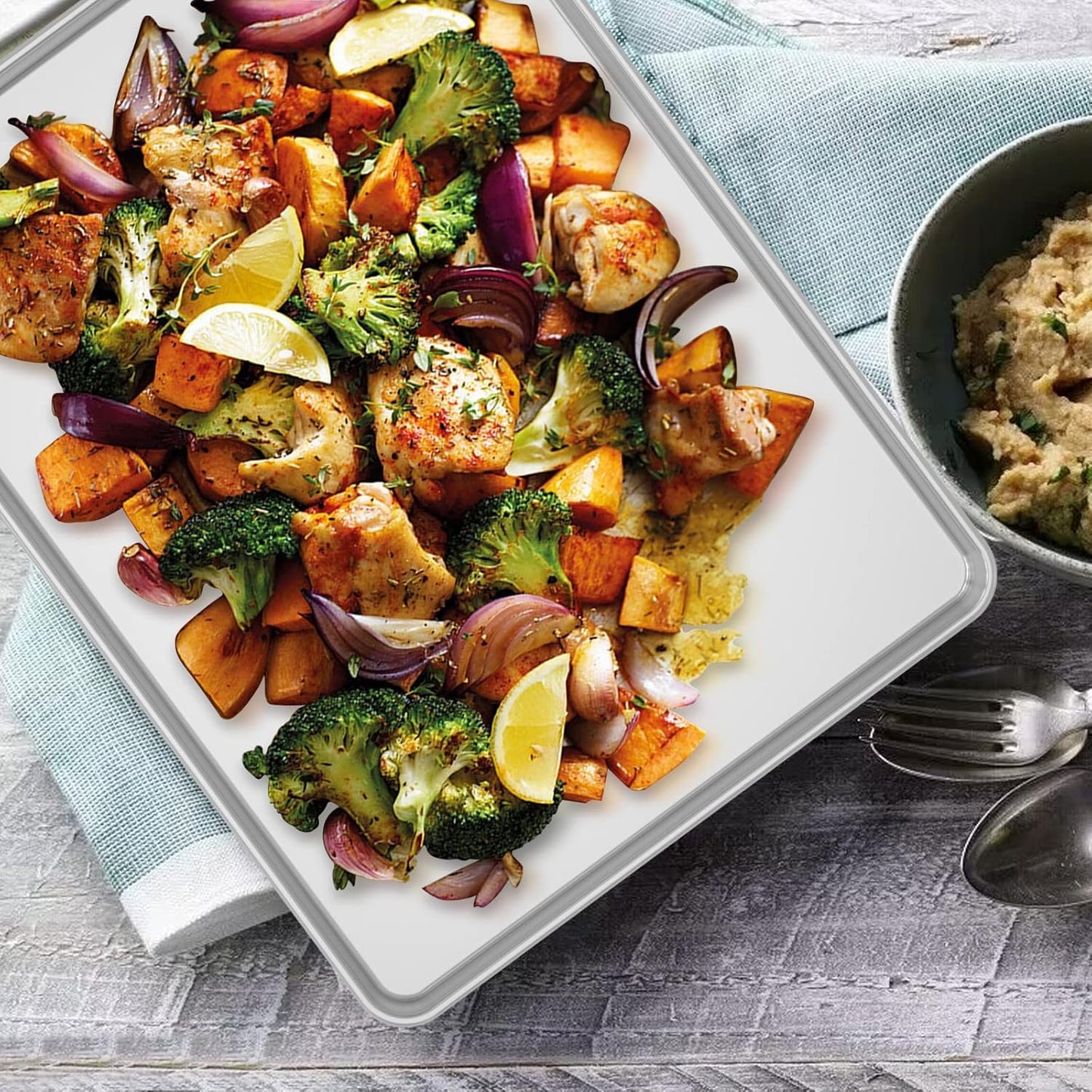 Wildone Baking Sheet Set of 2 - Stainless Steel Cookie Sheet Baking Pan, Size 10 x 8 x 1 inch, Non Toxic & Heavy Duty & Mirror Finish & Rust Free & Easy Clean