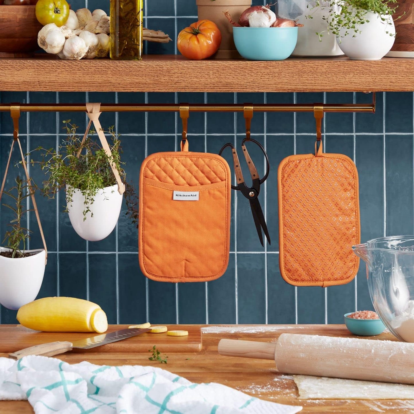 KitchenAid Asteroid Pot Holder 2-Pack Set, Honey, 7"x10"