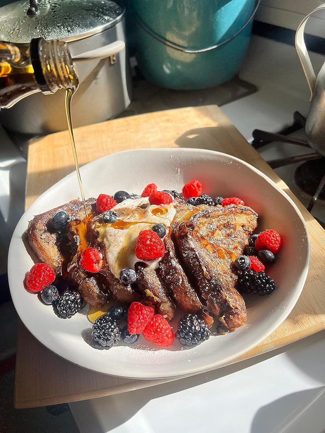 AmorArc 9.75'' Large Ceramic Pasta Bowls, 38oz Stoneware Wide Serving Bowls Set of 6 for Kitchen, Oven, Microwave&Dishwasher Safe Bowls with Wavy Rim for Fruit Pasta Salad Meal, Matte White