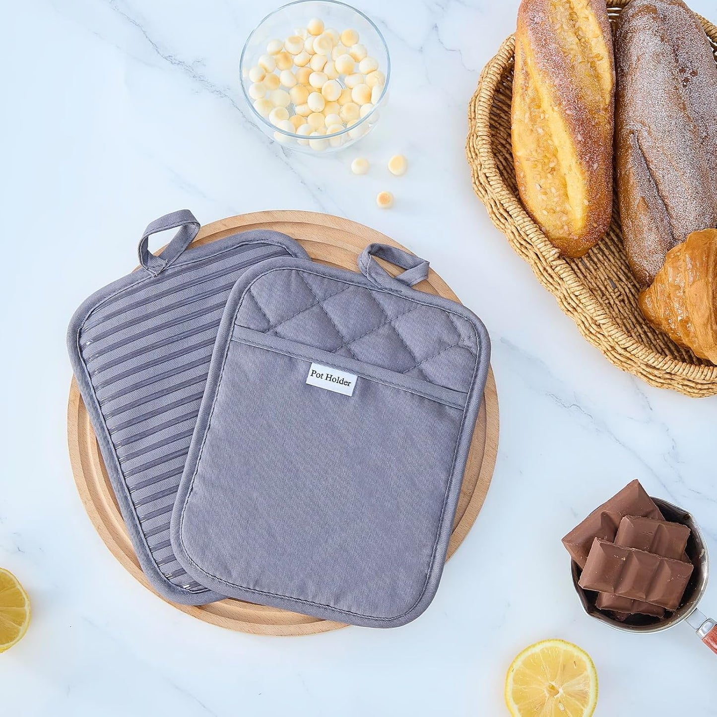 Kitchen Everyday Basic Pot Holder Heat Resistant Coaster Soft Silicone Water Resistant Pot Holder Set Oven Mitts with Pocket, 2 Piece Set, 7"x9" Grey