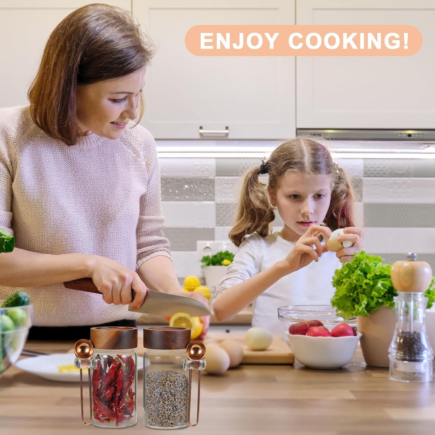 Glass Coffee Jars Spice Jar Round Storage Canister with Wooden Lid Clear Glass Food Jar for Pantry Sugar Tea Coffee Bean Spice Nuts Cookies Bath Salts (2×250ml(8.4oz) with scoop)