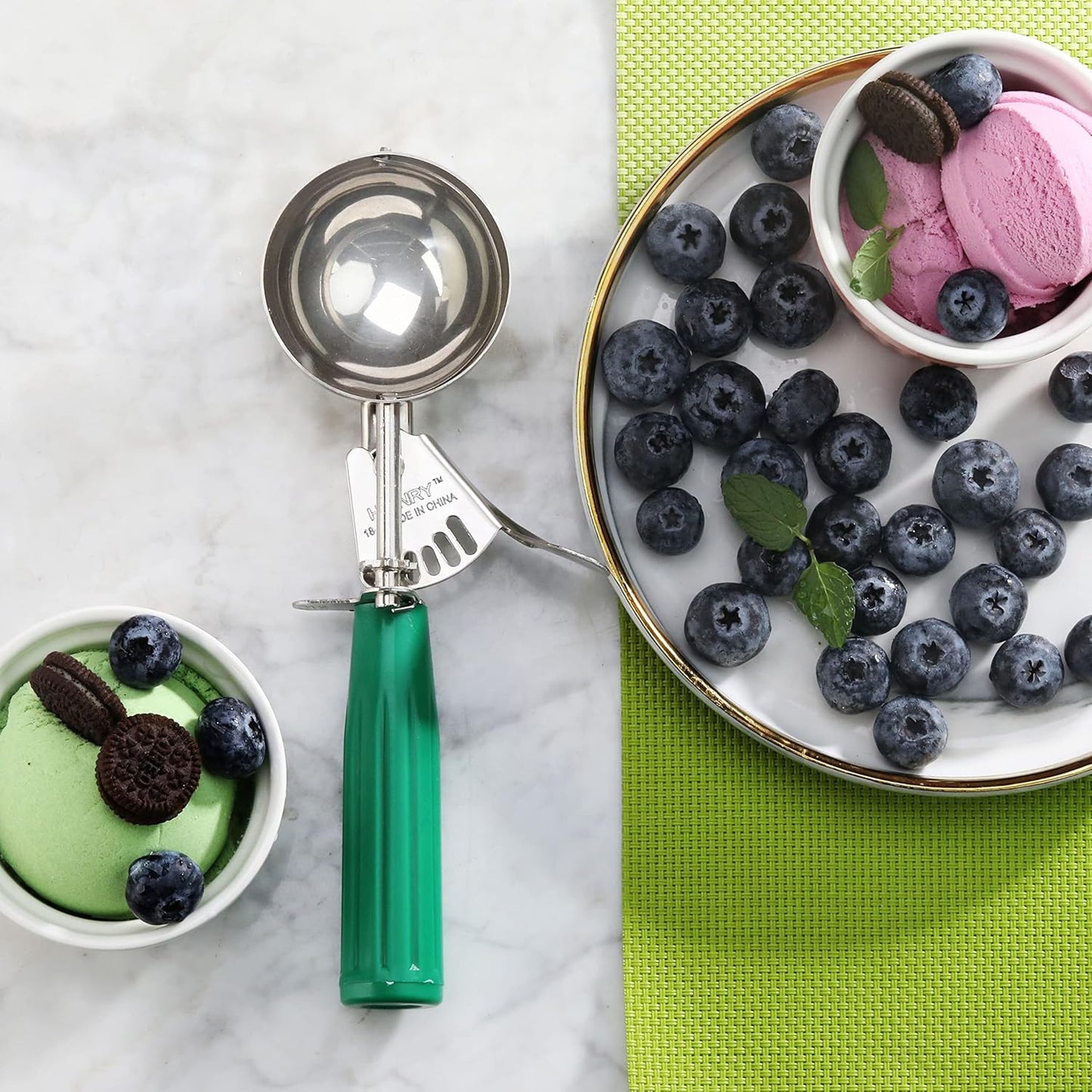 New Star Foodservice 34806 Commercial-Grade Thumb Press Food Disher/Ice Cream Scoop, 18/8 Stainless Steel, 3.25 oz, Size 12, Green